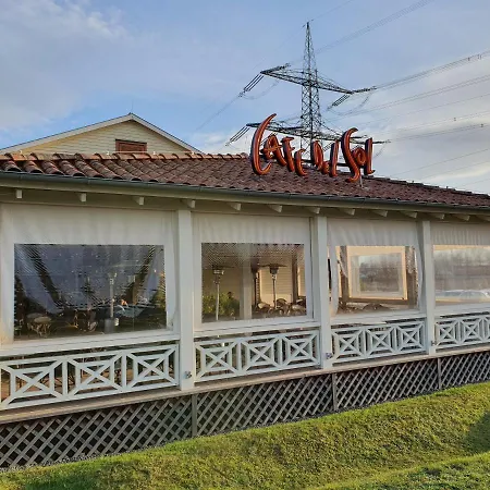 Gemutliche - Direkt Neben Kolín nad Rýnem